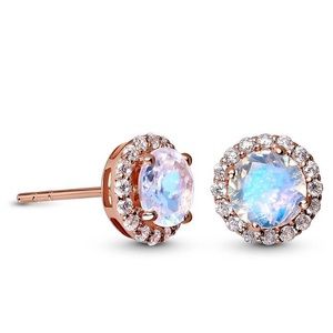 Moon Magic - Moonstone Venus Studs